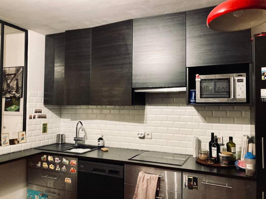 Paris : Appartement Familial Avec Parking Prive Clichy Exterior foto