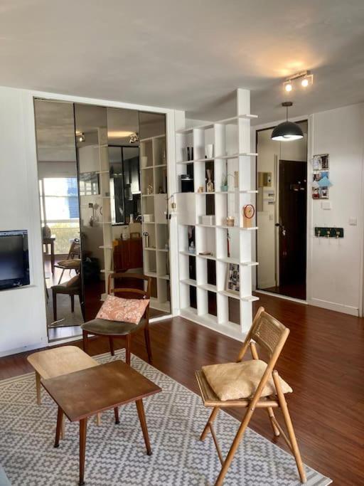 Paris : Appartement Familial Avec Parking Prive Clichy Exterior foto